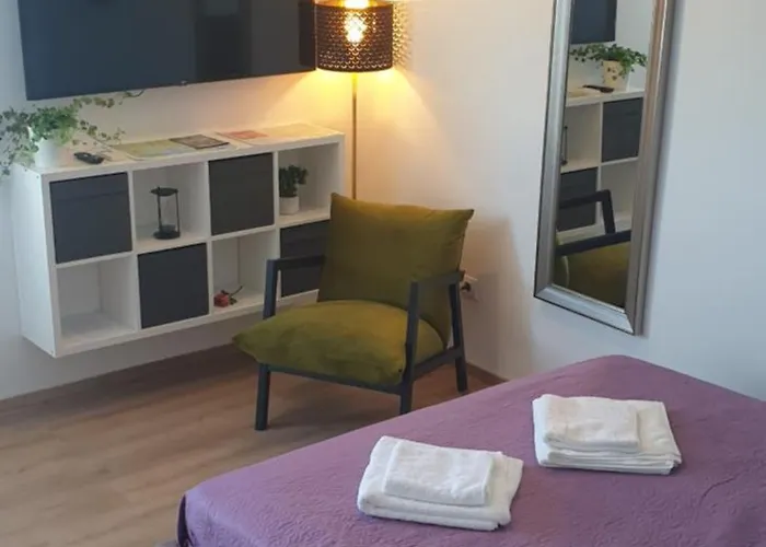 Studio Apartment Hana